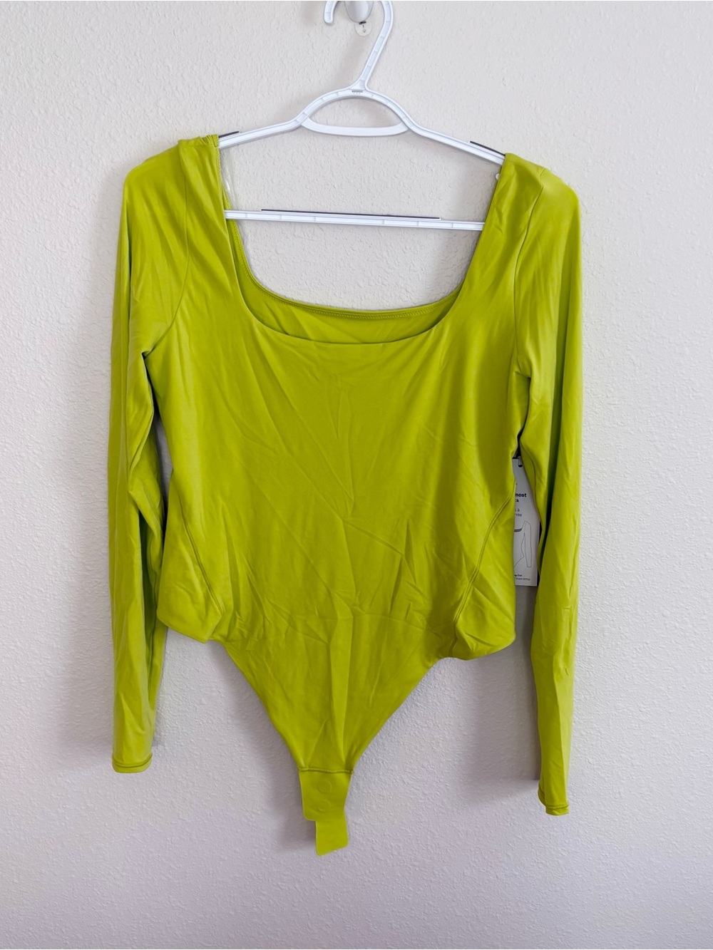 NWT Lululemon Bodysuit Wundermost Square-Neck Lichen Lime Green Nulu Size L